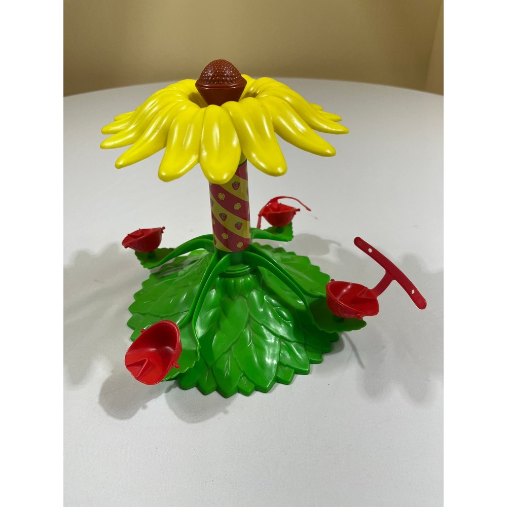 Strawberry Shortcake Carousel Playset Kids Flower Berry Vintage 80s